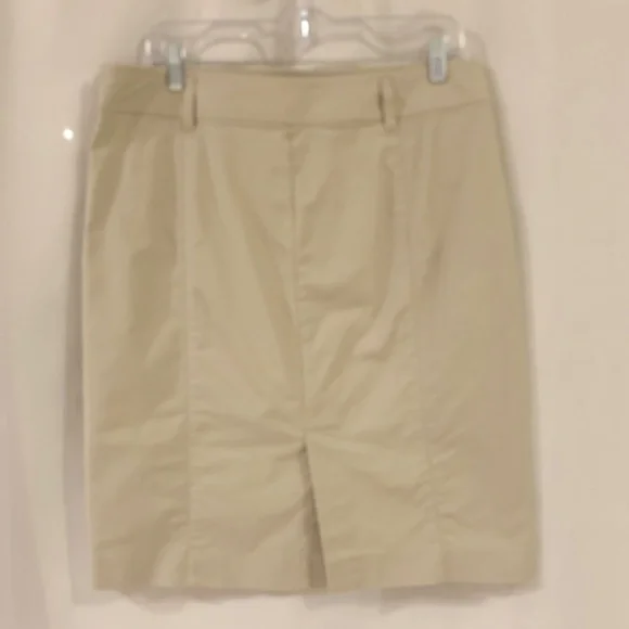 Ann Taylor Khaki Skirt - Picture 4 of 5